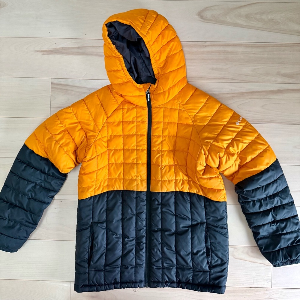 Columbia Two-Tone Orange and Black Humphrey Hills Puffer Jacket - size large